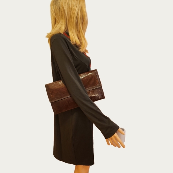 Vintage Espresso Brown Eelskin Clutch - Picture 13 of 16